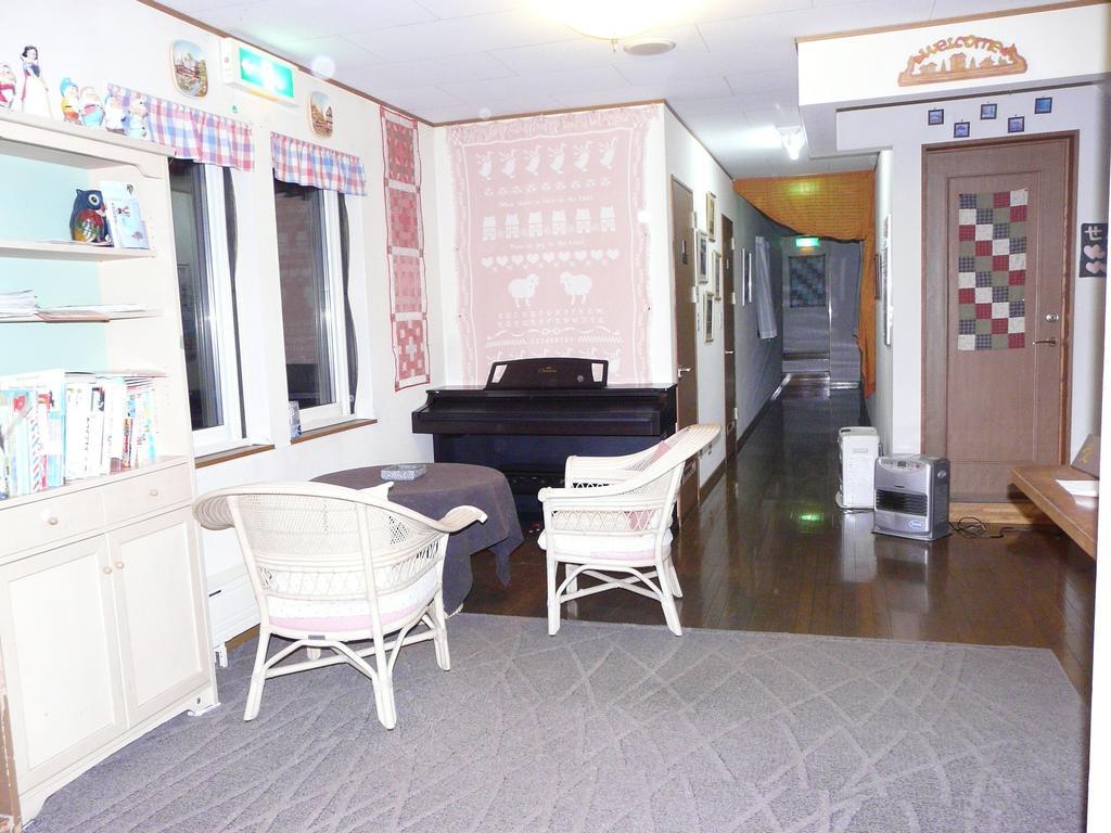 Pension Ressha House NakaNakafurano Exteriér fotografie